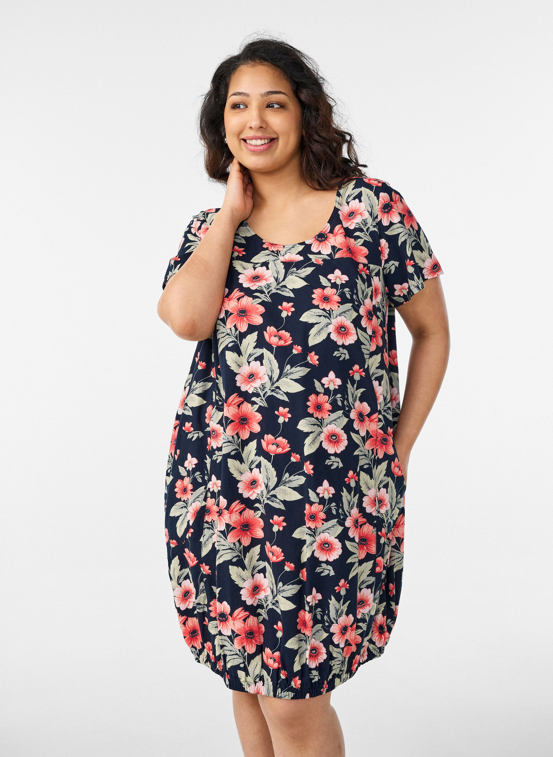 Kort&aelig;rmet bomuldskjole med print, Bl&aring;, Model