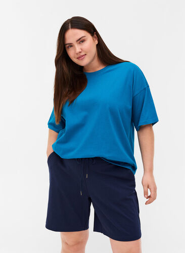 Ensfarvede shorts med lommer, Navy Blazer, Model image number 0