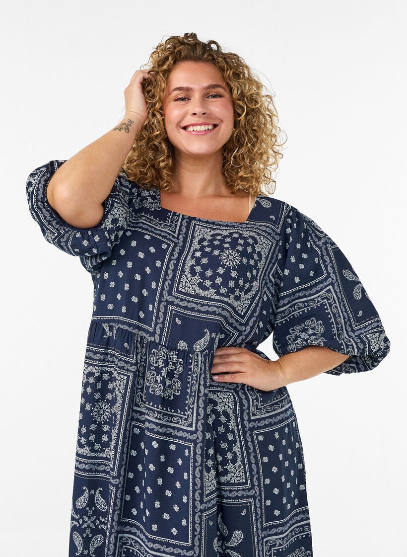 Ankellang kjole i viskose med paisleyprint og korte &aelig;rmer, Bl&aring;, Model image number 2