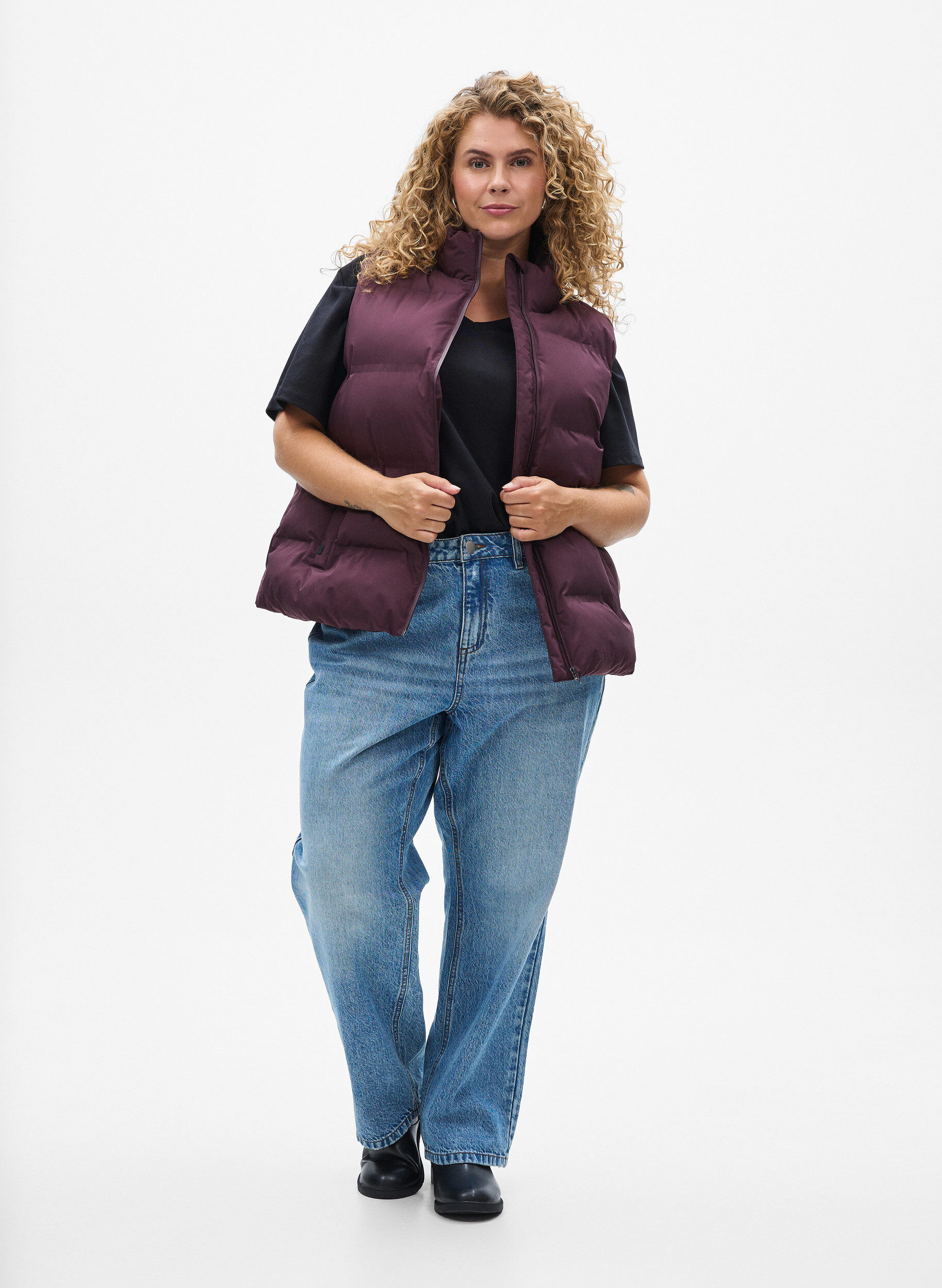 ZizziKort puffervest med h&oslash;j krave, M&oslash;rk Bordeaux, Model image number 1