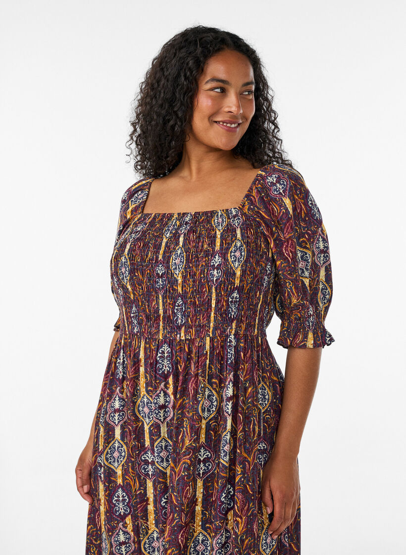 Sommerkjole i viskose med paisleyprint, Lilla, Model image number 2