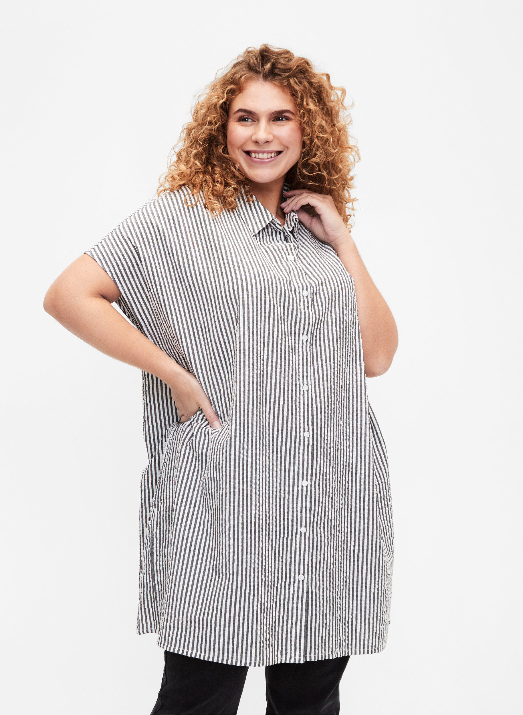 Zizzi Lang stribet skjorte i bomuld , Black, Model image number 0