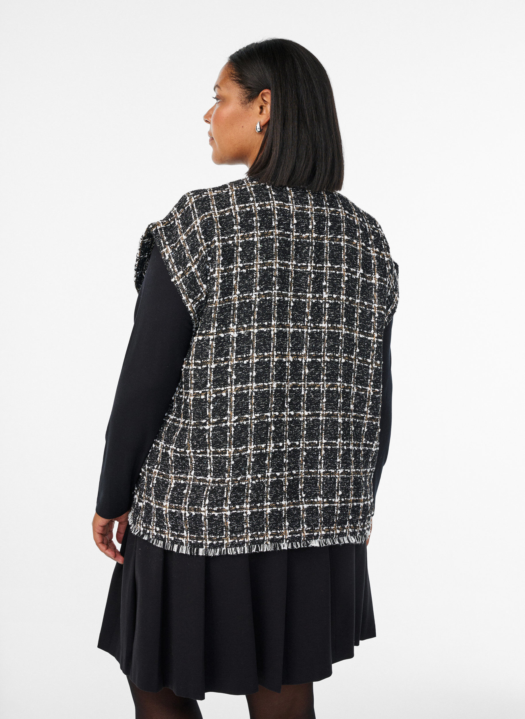 Zizzi Ternet vest med dekorative knapper, Sort, Model image number 2