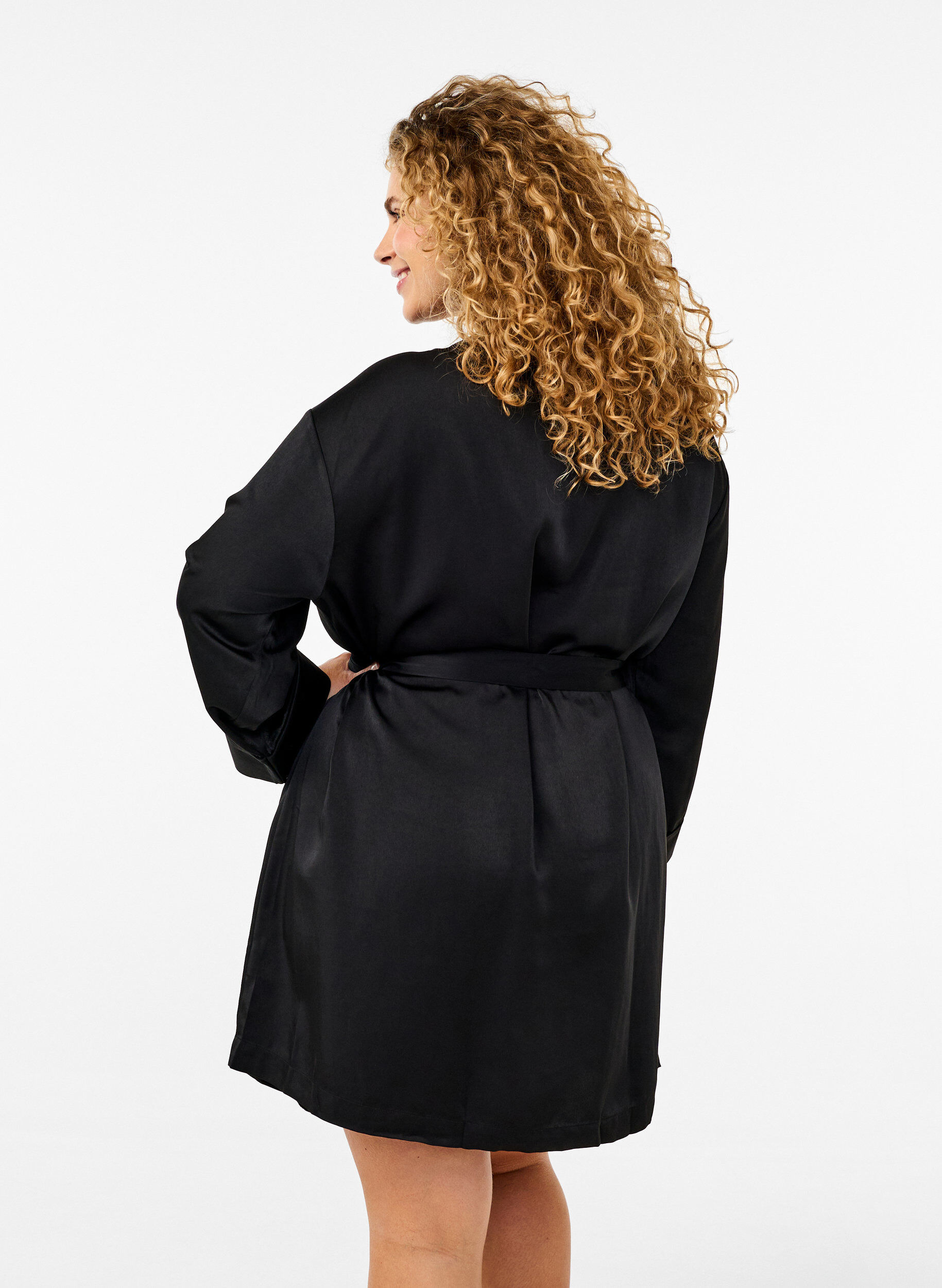Zizzi Satin kimono med b&aelig;lte, Black, Model image number 1