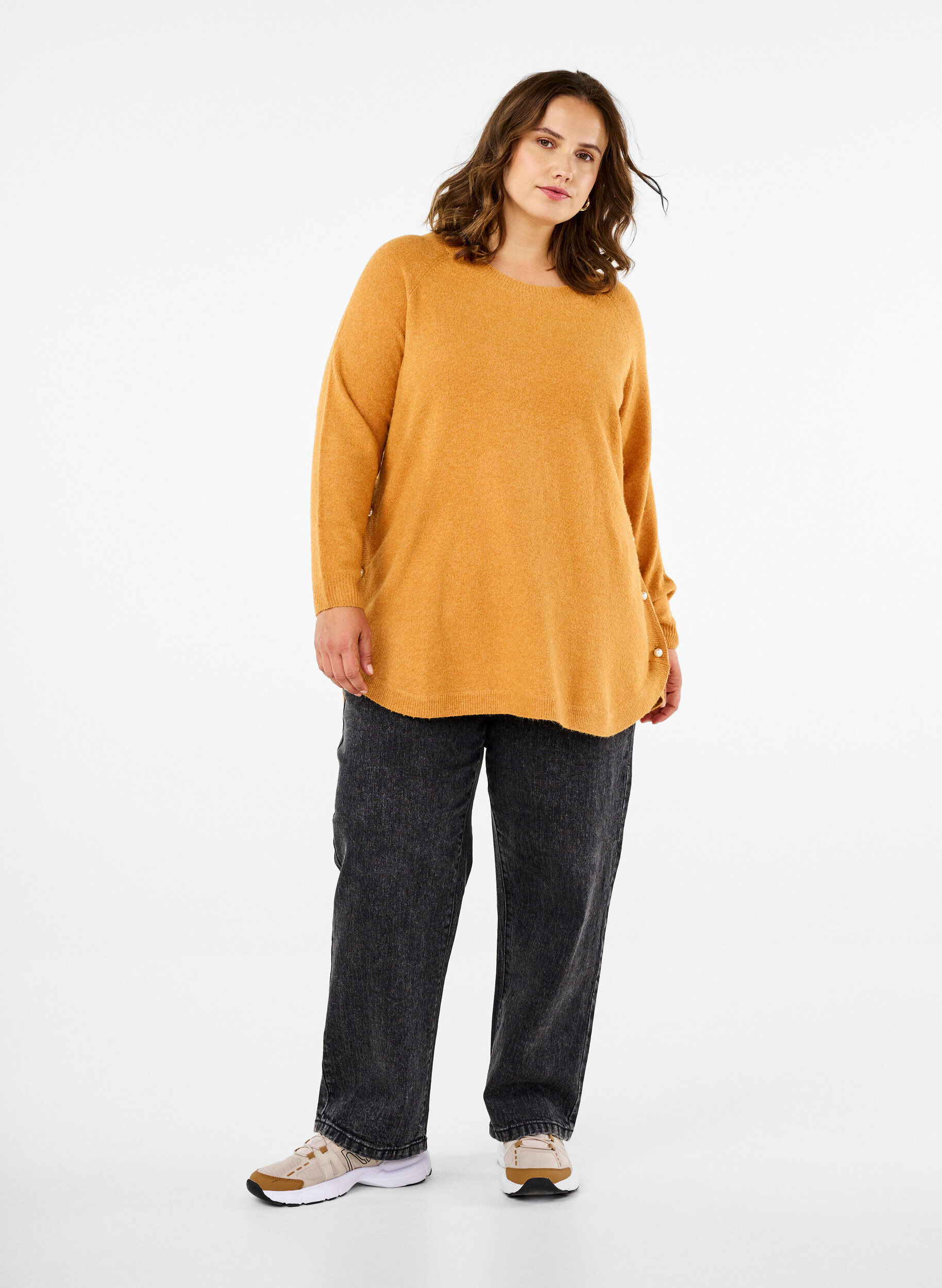 Zizzi Strikbluse med perledetaljer, Yam White Mel., Model image number 2