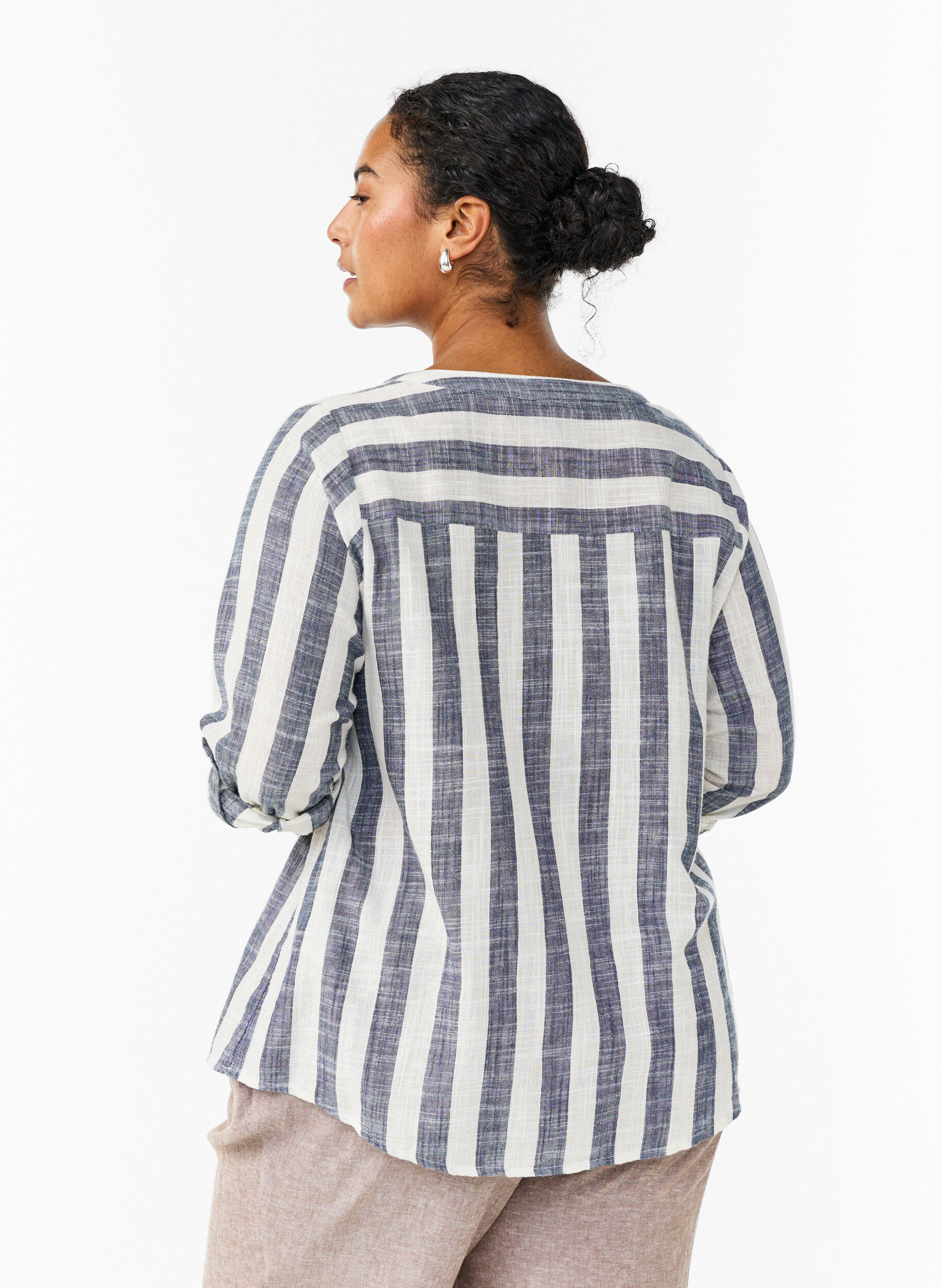 ZizziSkjortebluse i bomuld med V-udsk&aelig;ring, Bl&aring;, Model image number 2