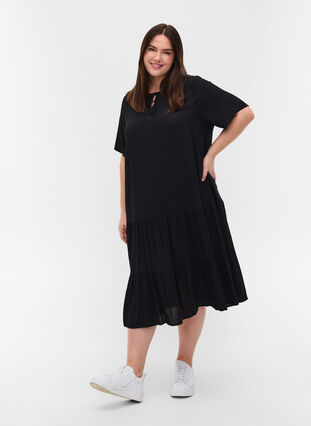 Kortærmet viskose kjole med print, Black, Model image number 2