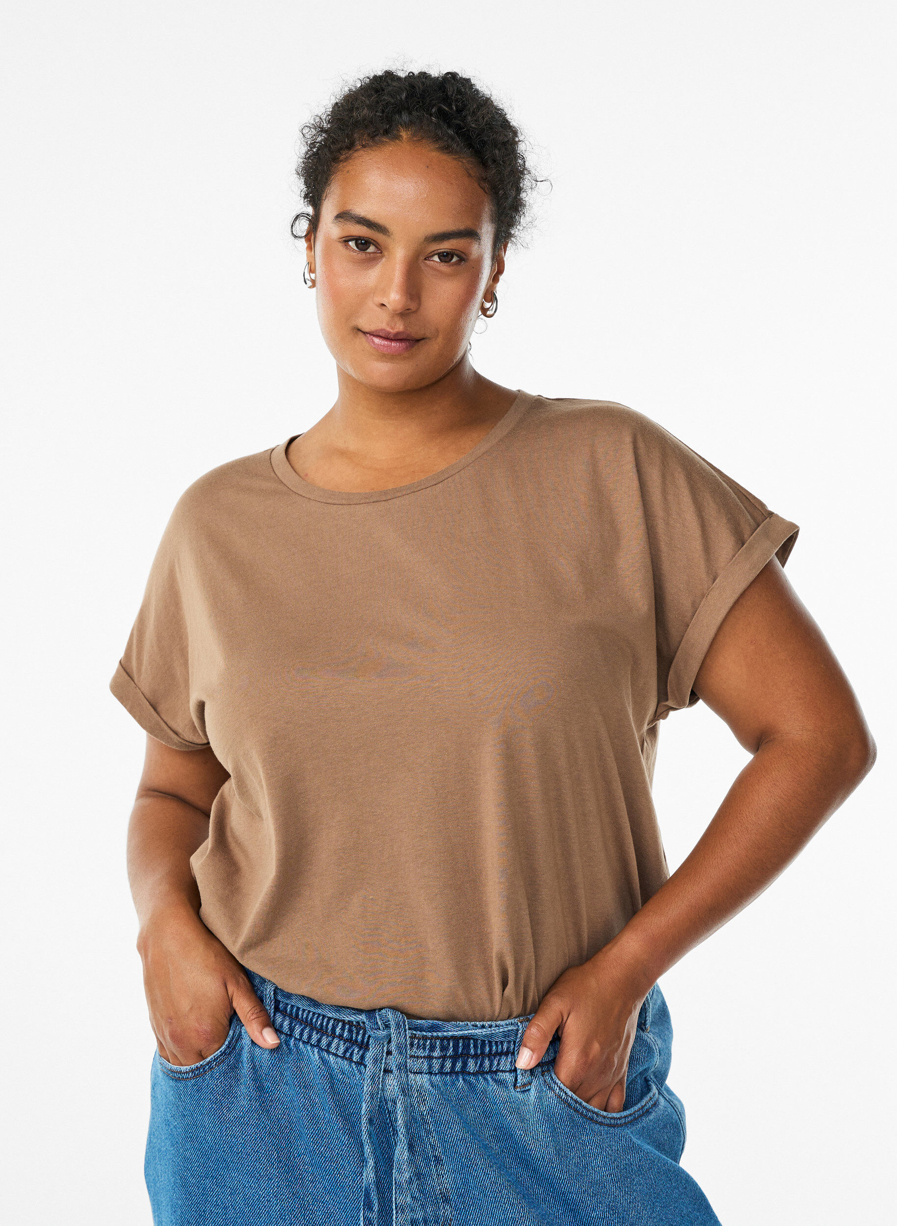 ZizziKort&aelig;rmet t-shirt i bomuldsblanding, Brun, Model image number 0