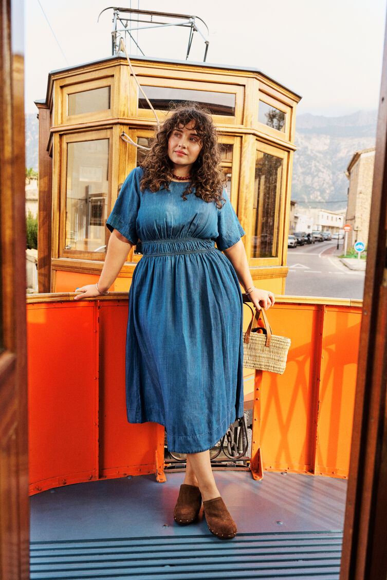 Boheme i bl&aring; toner, , Model