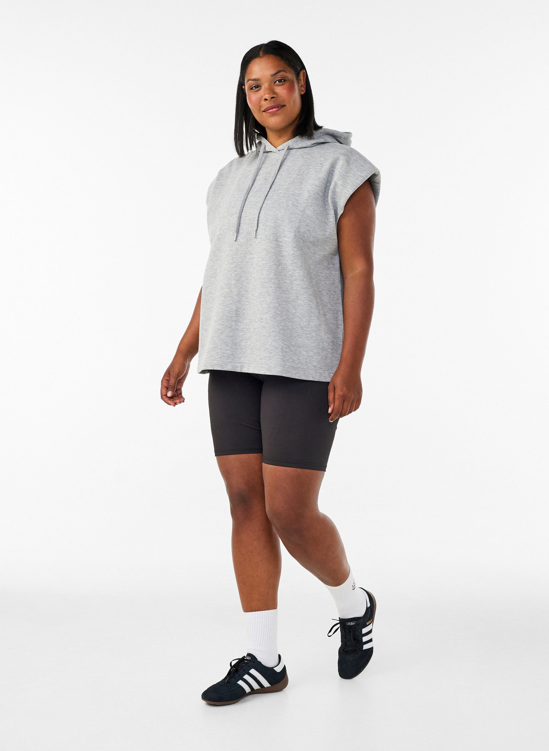 ZizziSweatvest med h&aelig;tte og skuldervattering, Gr&aring;, Model image number 1