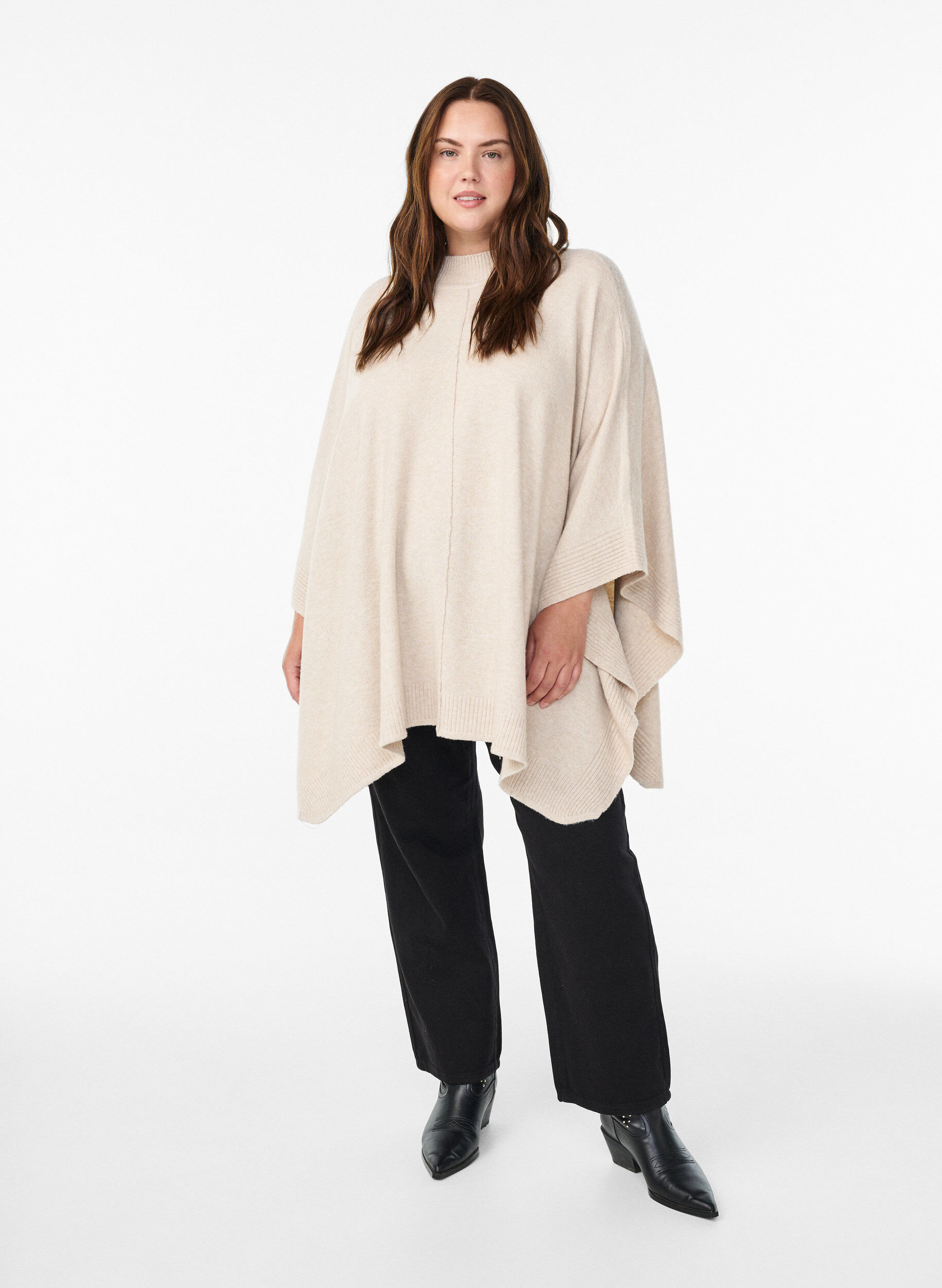 Zizzi Poncho med ribdetaljer og rund hals, Beige, Model image number 1