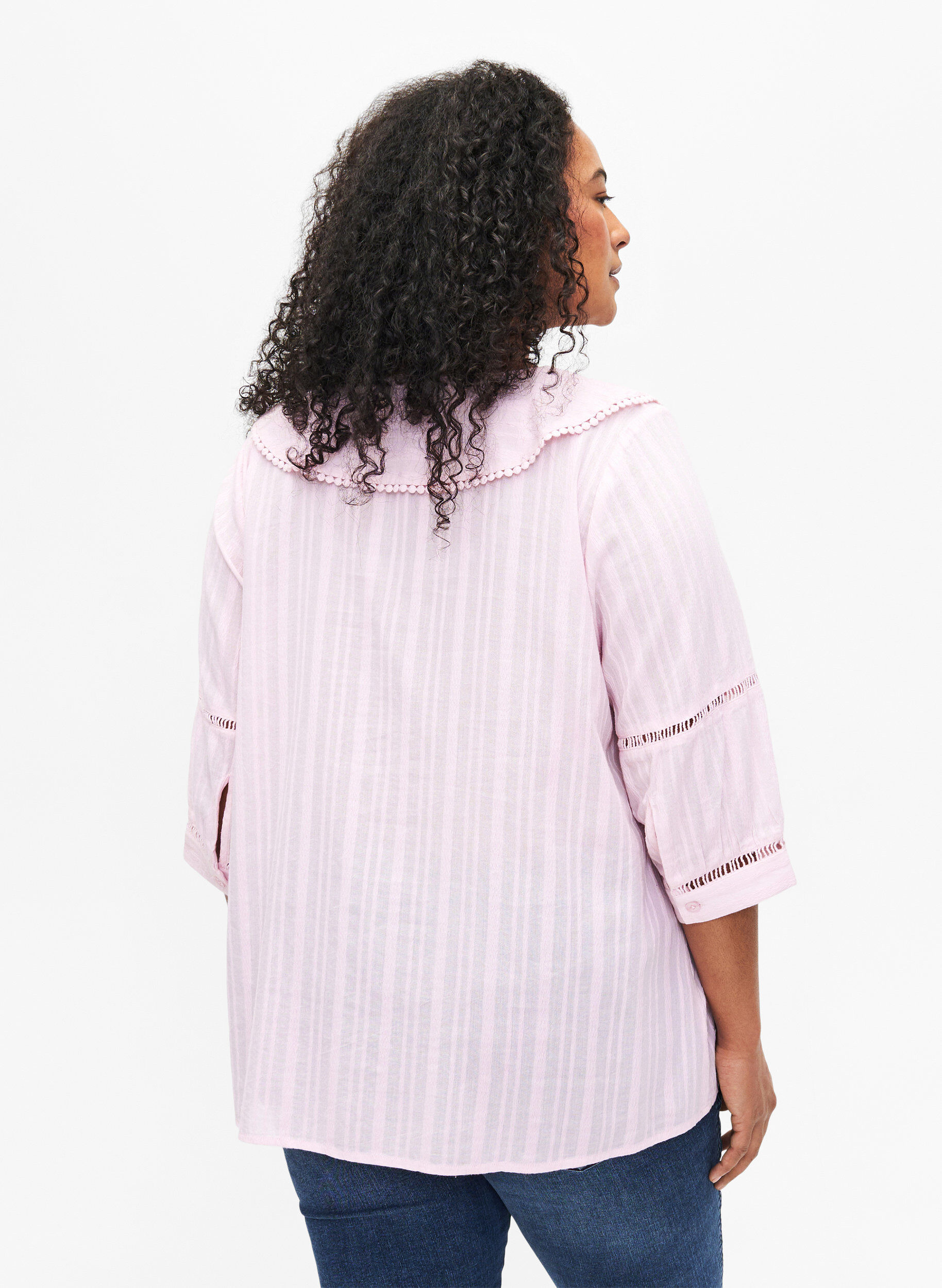 Zizzi Bluse i bomulds-viskose mix med 3/4 &aelig;rmer, Almond Blossom, Model image number 1