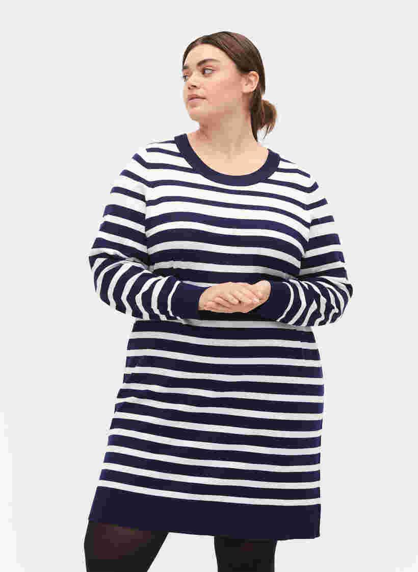Stribet strikkjole med lange ærmer, Peacoat W. Stripes, Model image number 0