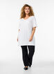 Ensfarvet oversize t-shirt med v-hals, Hvid, Model image number 1