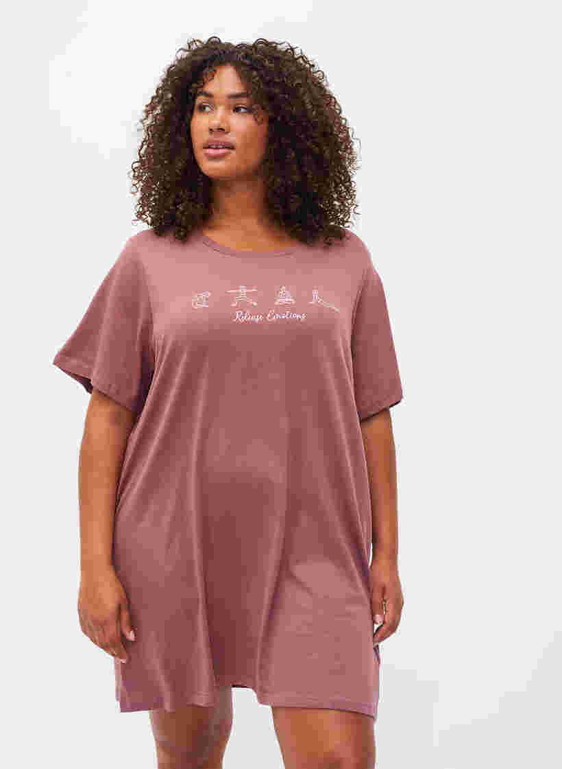 Oversize nat t-shirt i økologisk bomuld, Rose Brown W. Relax , Model image number 0