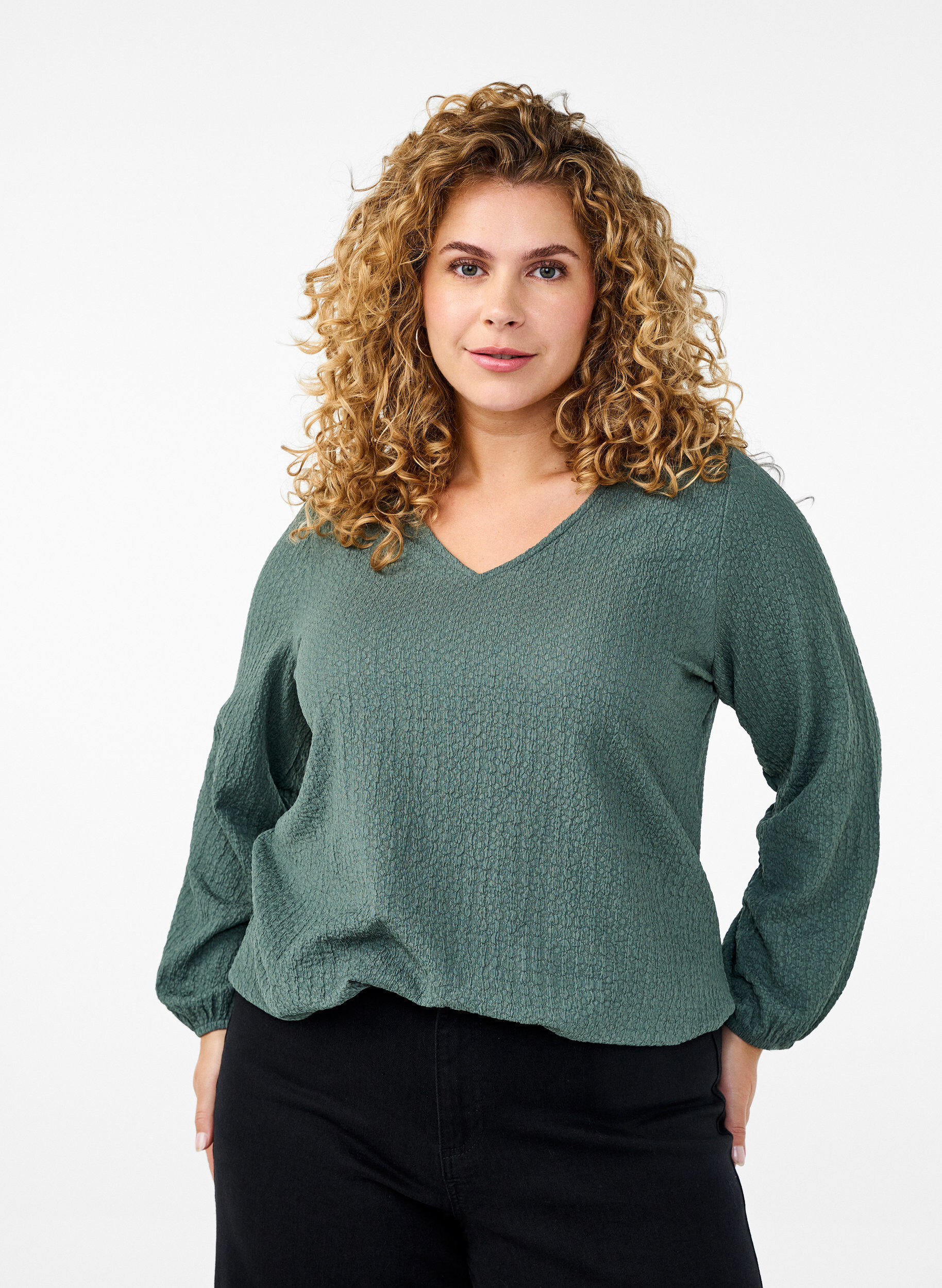 Zizzi FLASH - Bluse med struktur og lange &aelig;rmer, Balsam Green, Model image number 0