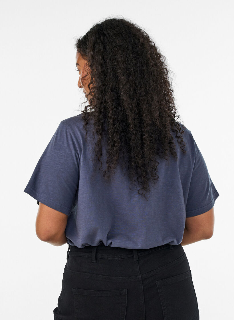 T-shirt med knapdetalje, Gr&aring;, Model image number 2