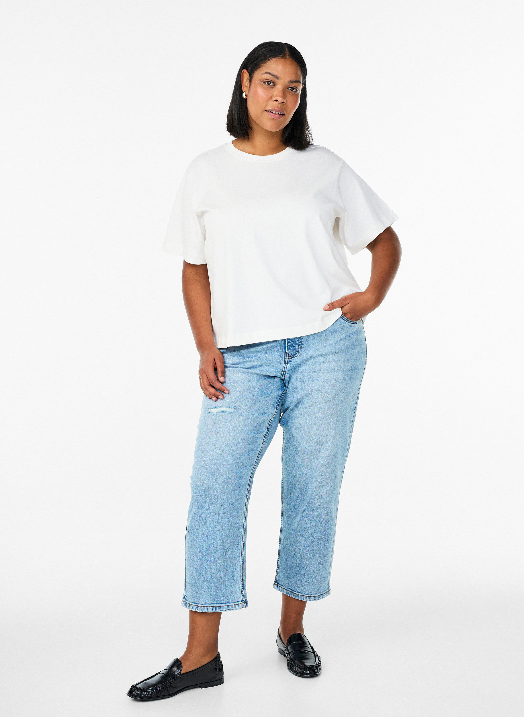 Cropped Vera jeans med sliddetaljer, Bl&aring;, Model