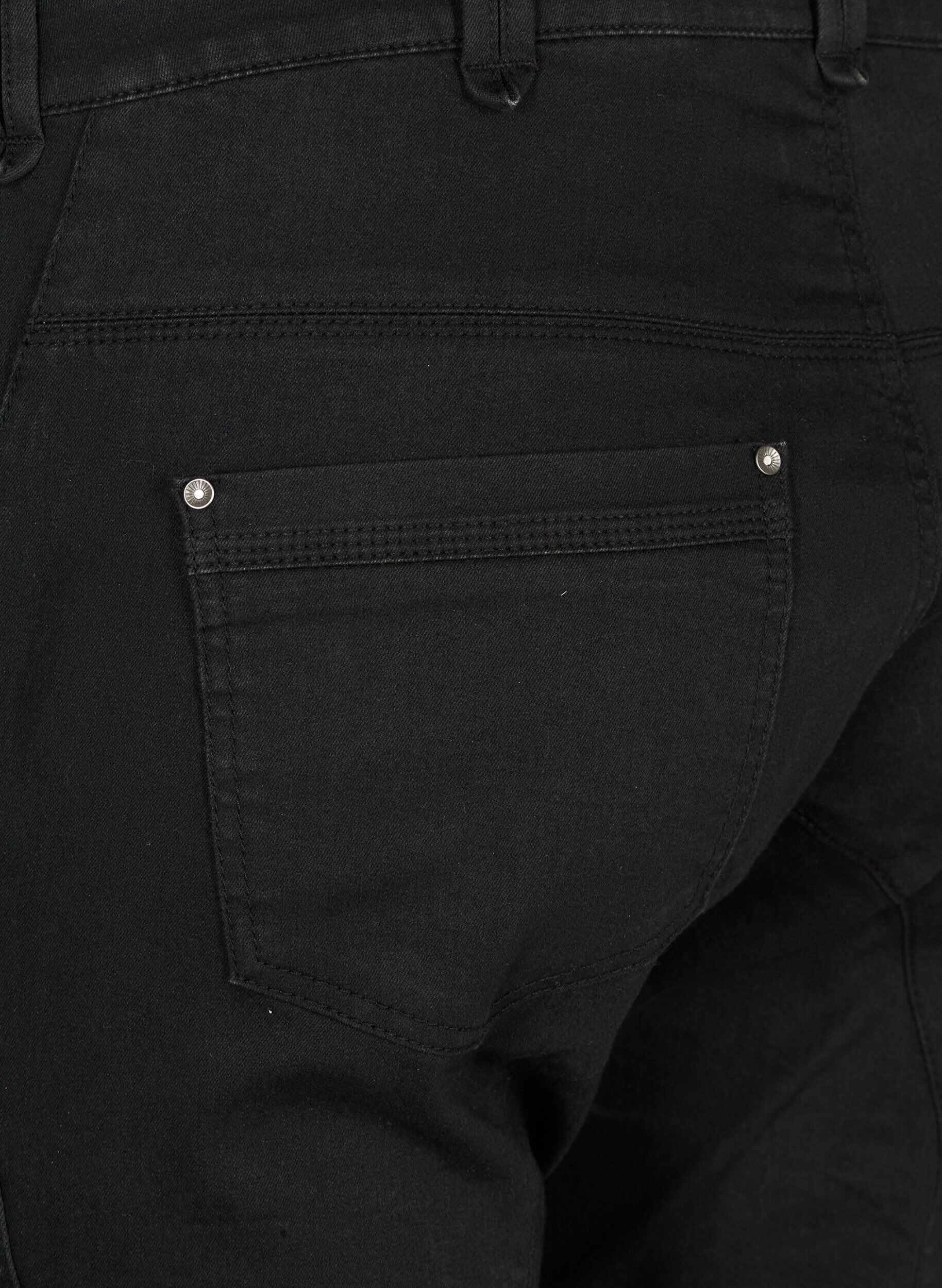 ZizziSlim fit capri jeans med lommer, Sort, Packshot image number 3