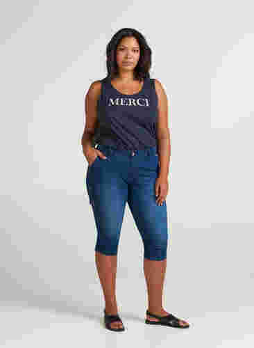 Slim fit capri jeans med lommer, Dark blue denim, Model image number 4