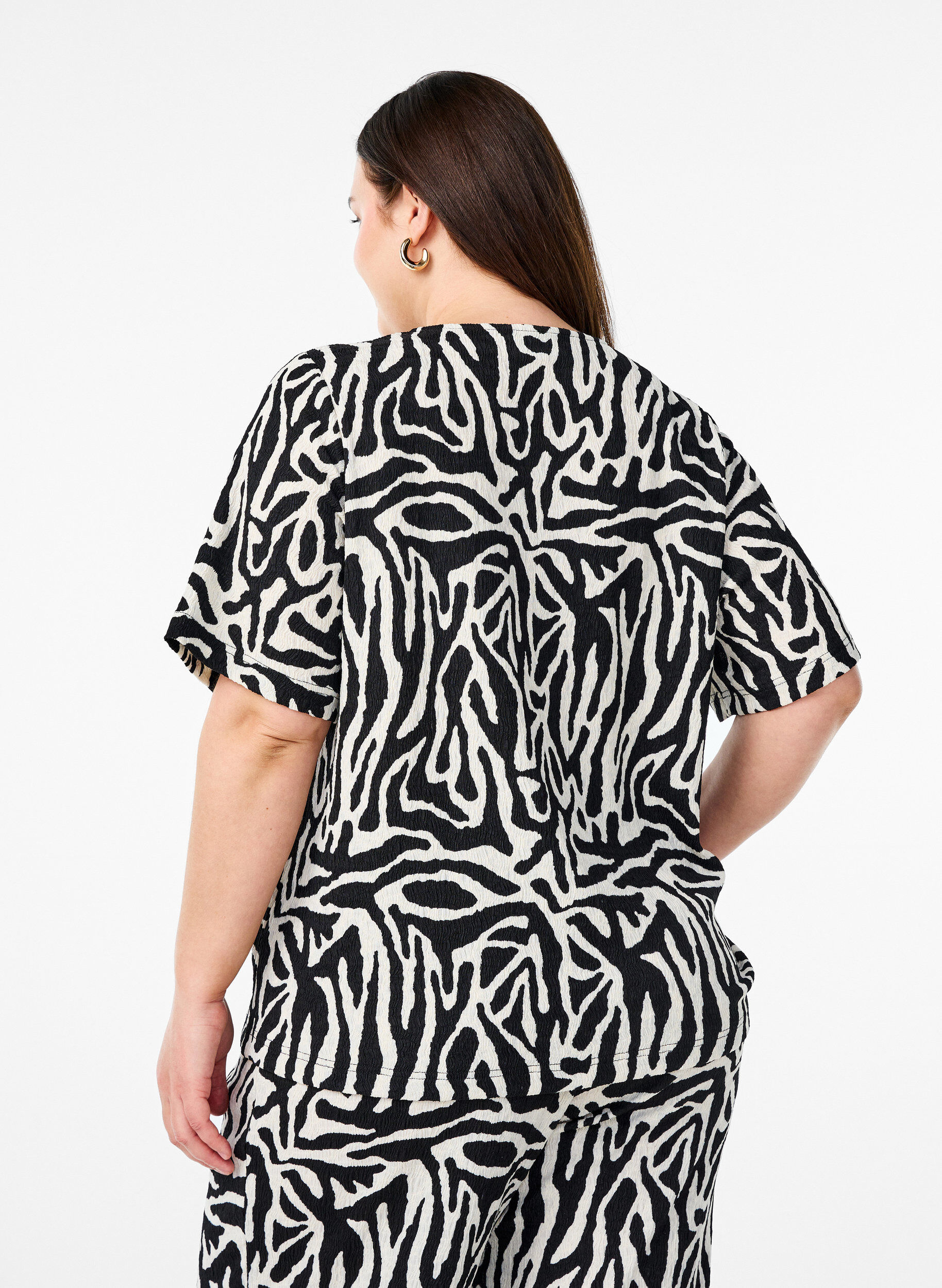 ZizziKort&aelig;rmet bluse med m&oslash;nster, Sort, Model image number 2