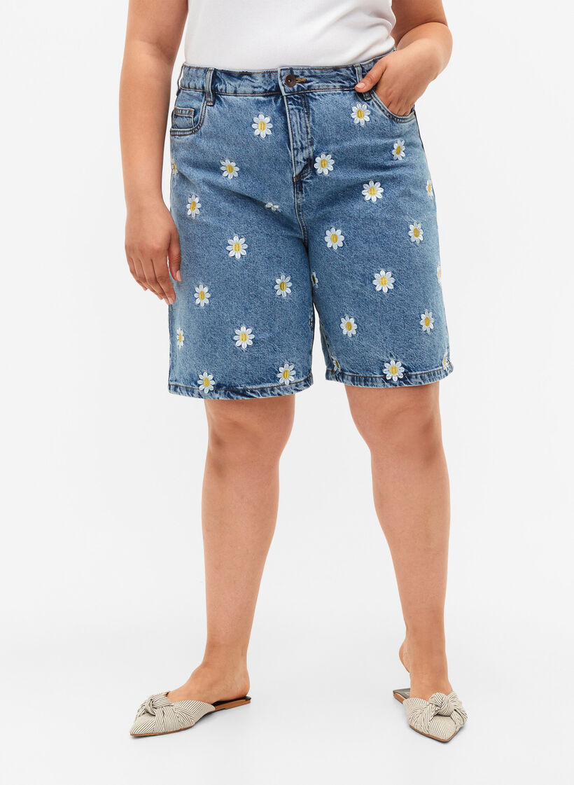 Højtaljede Mille shorts med broderede blomster, Light Blue Flower, Model image number 2