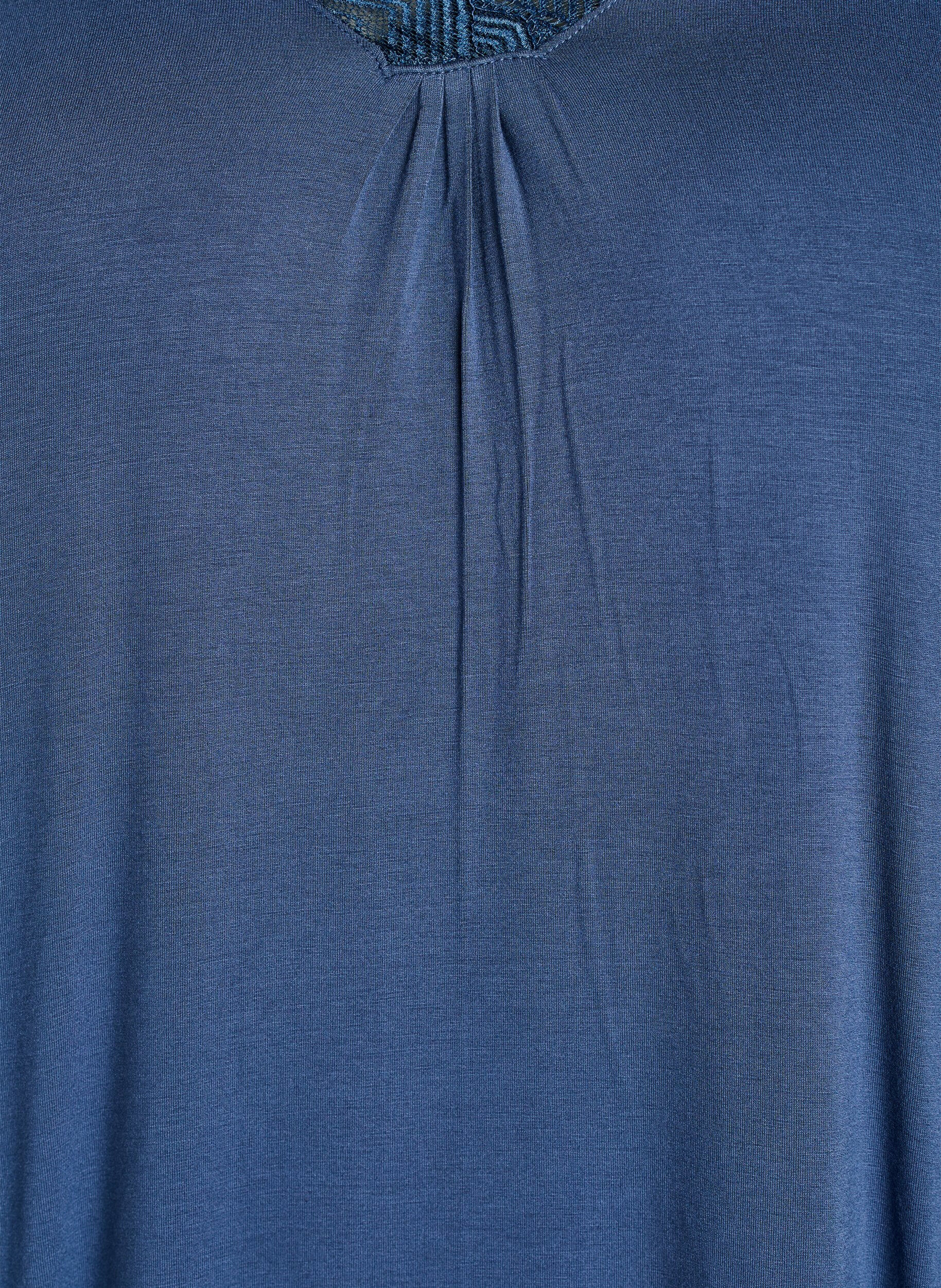 Zizzi Natkjole i viskose med korte &aelig;rmer og blondekanter, Bl&aring;, Packshot image number 2