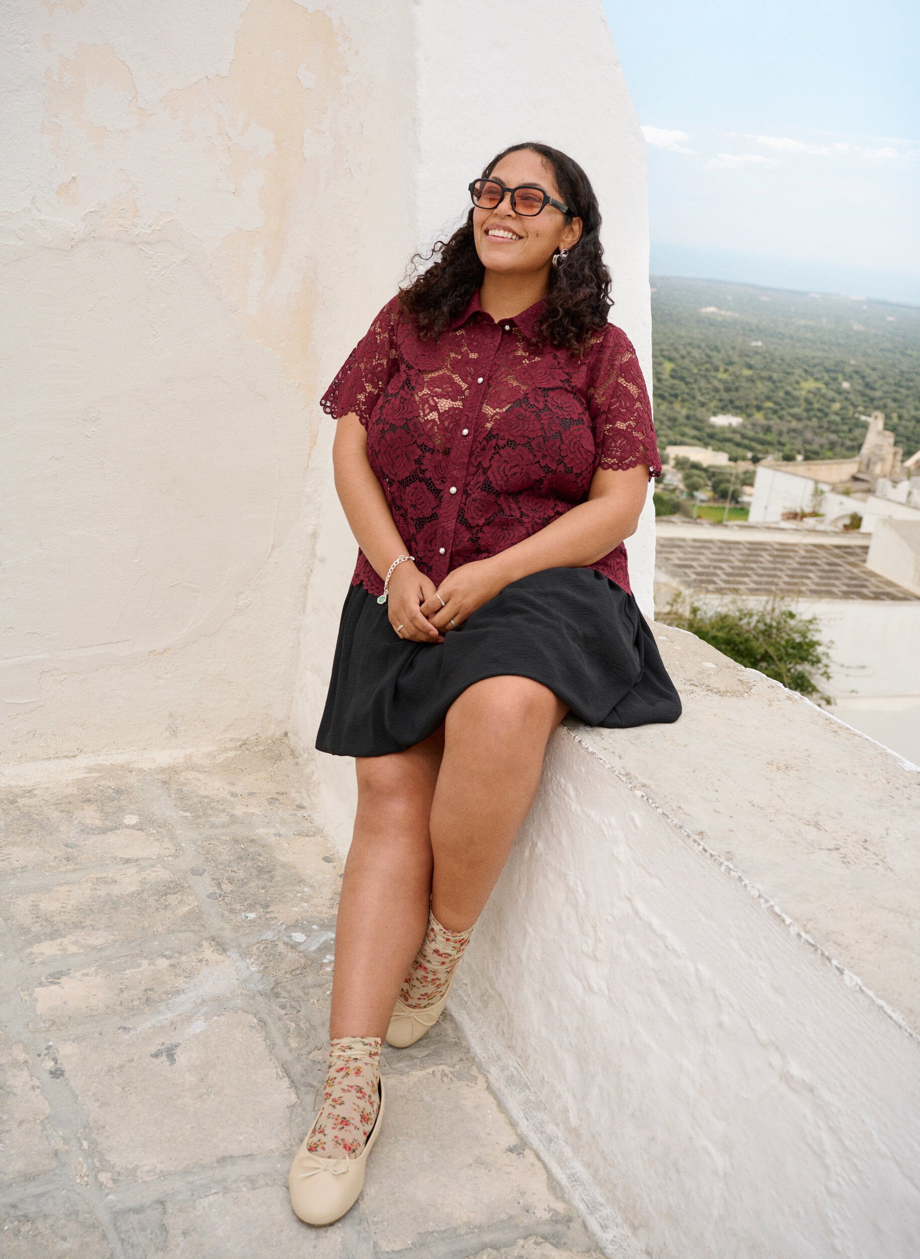 Kort ballonnederdel med elastisk linning