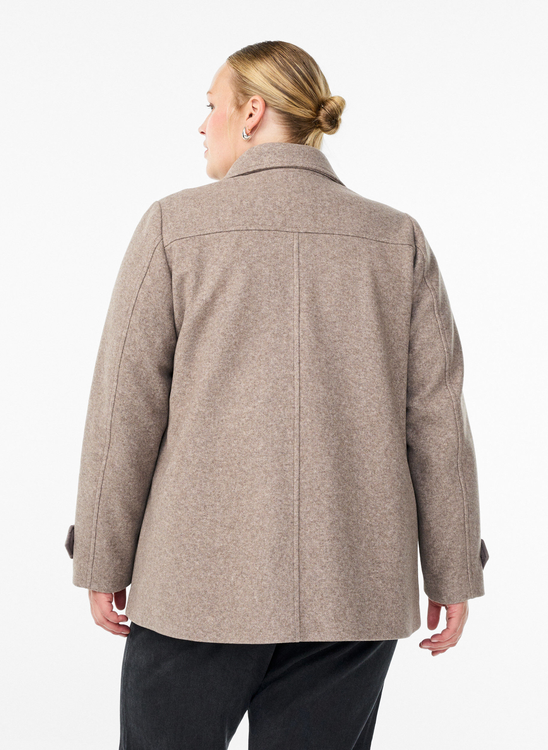 ZizziKort frakke med dobbeltradet knaplukning, Beige, Model image number 2