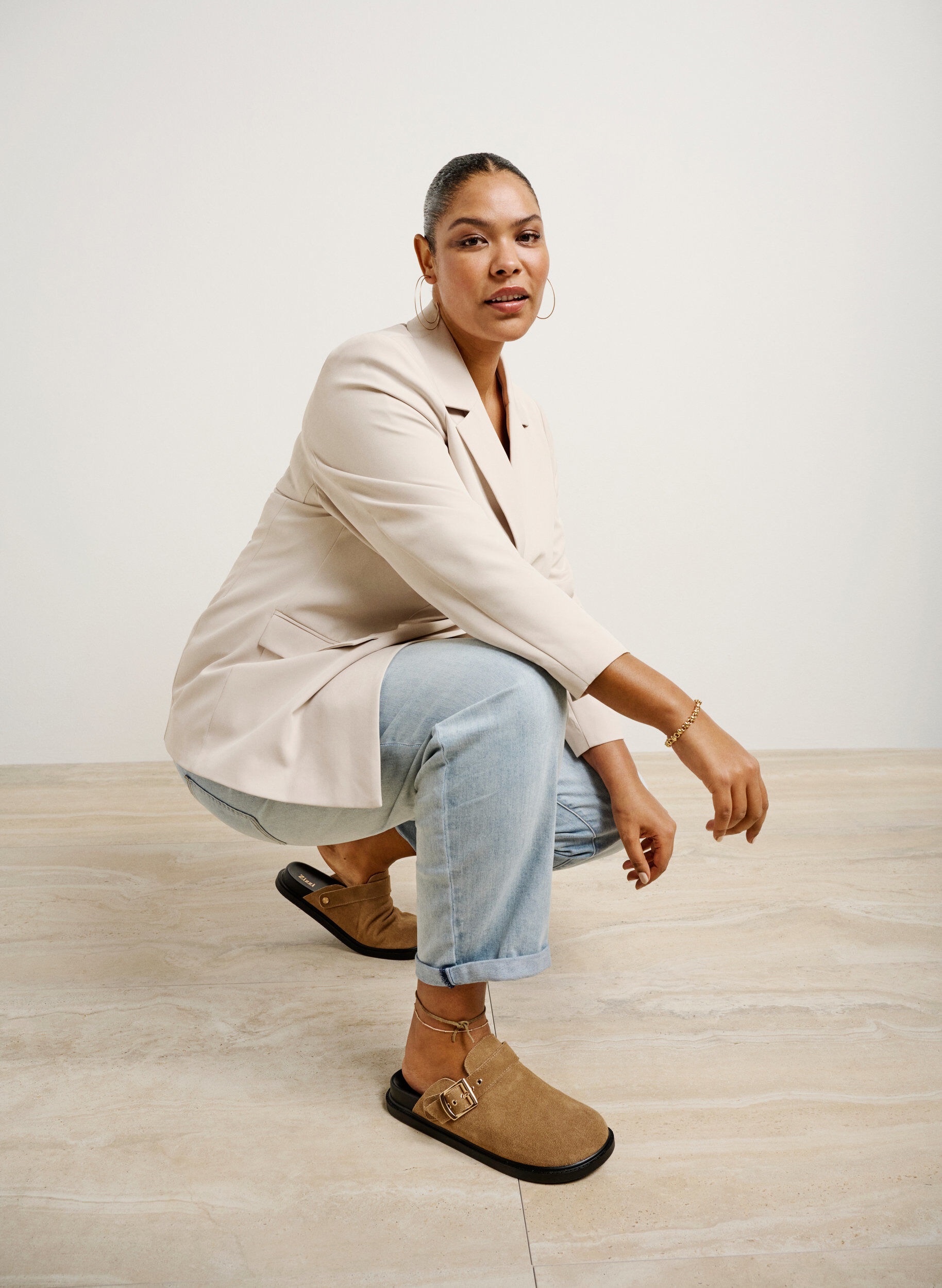 Zizzi Wide fit clogs i ruskind, Woodsmoke, Image image number 0