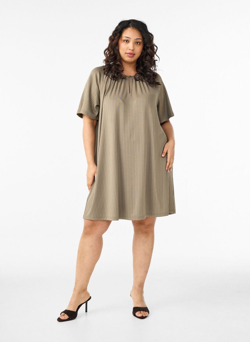 Tunika i jersey med strukturstriber, Brun, Model image number 1