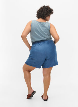 Løse shorts med bindesnøre og lommer, Blue denim, Model image number 0