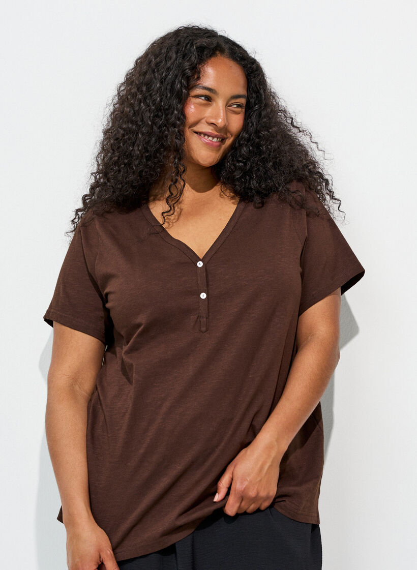 T-shirt med knapdetalje, Brun, Image image number 0