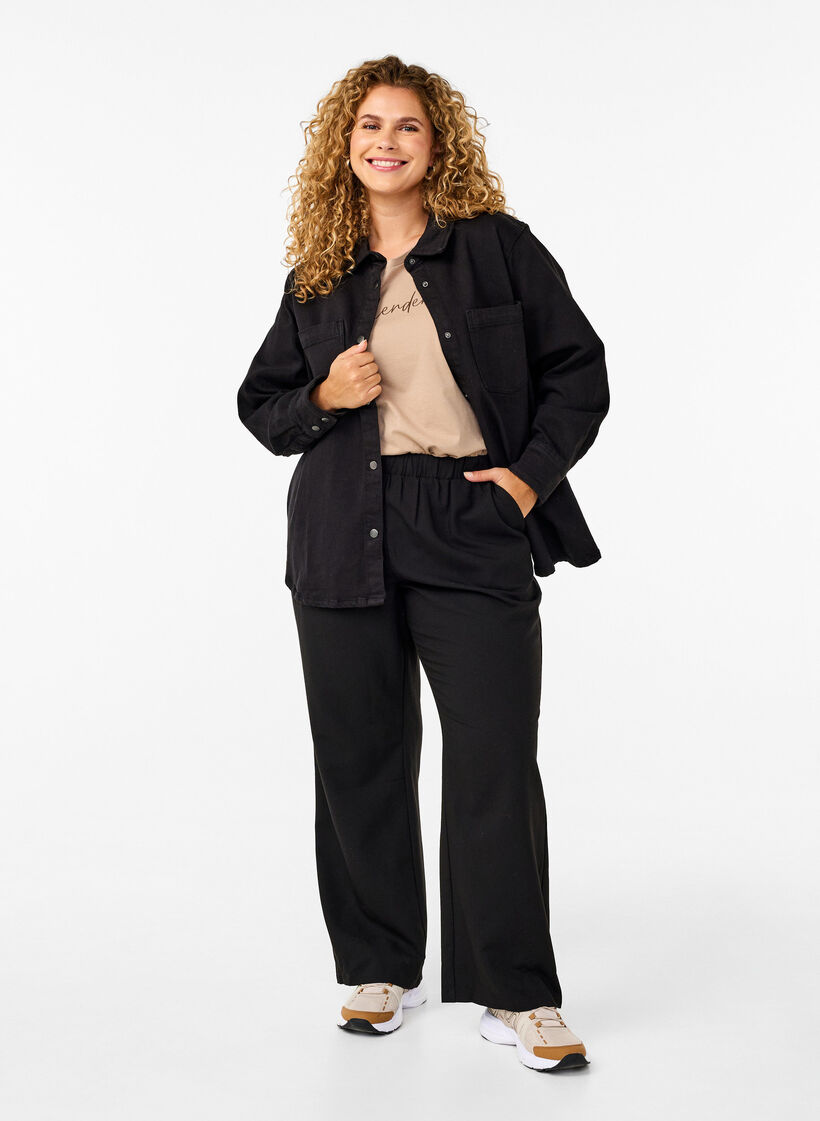 Denimskjorte med knapper og brystlommer, Black, Image image number 0