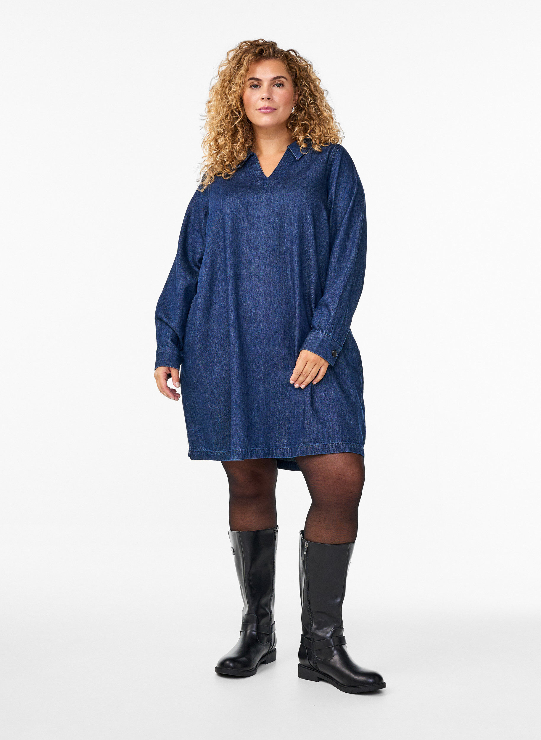 ZizziKort denimkjole med v-hals og krave, Bl&aring;, Model image number 1
