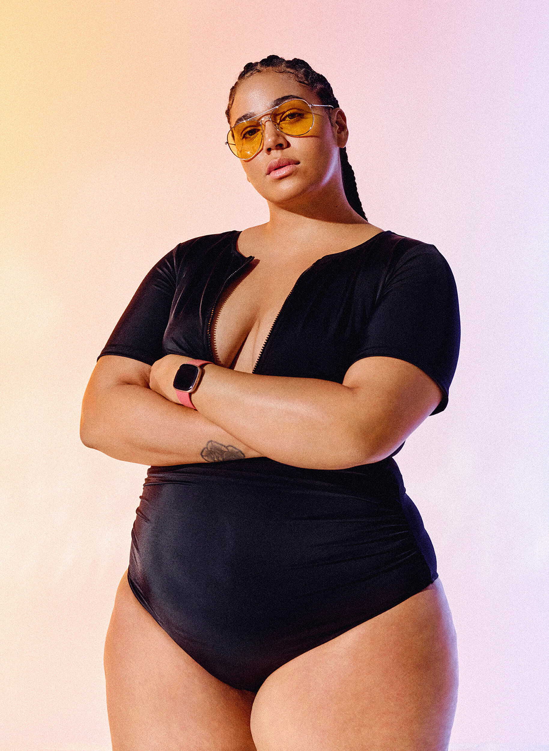 Zizzi Badedragt med lynl&aring;s og korte &aelig;rmer , Black, Image image number 0