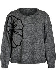 Strikbluse med blomsterapplikation, Gr&aring;