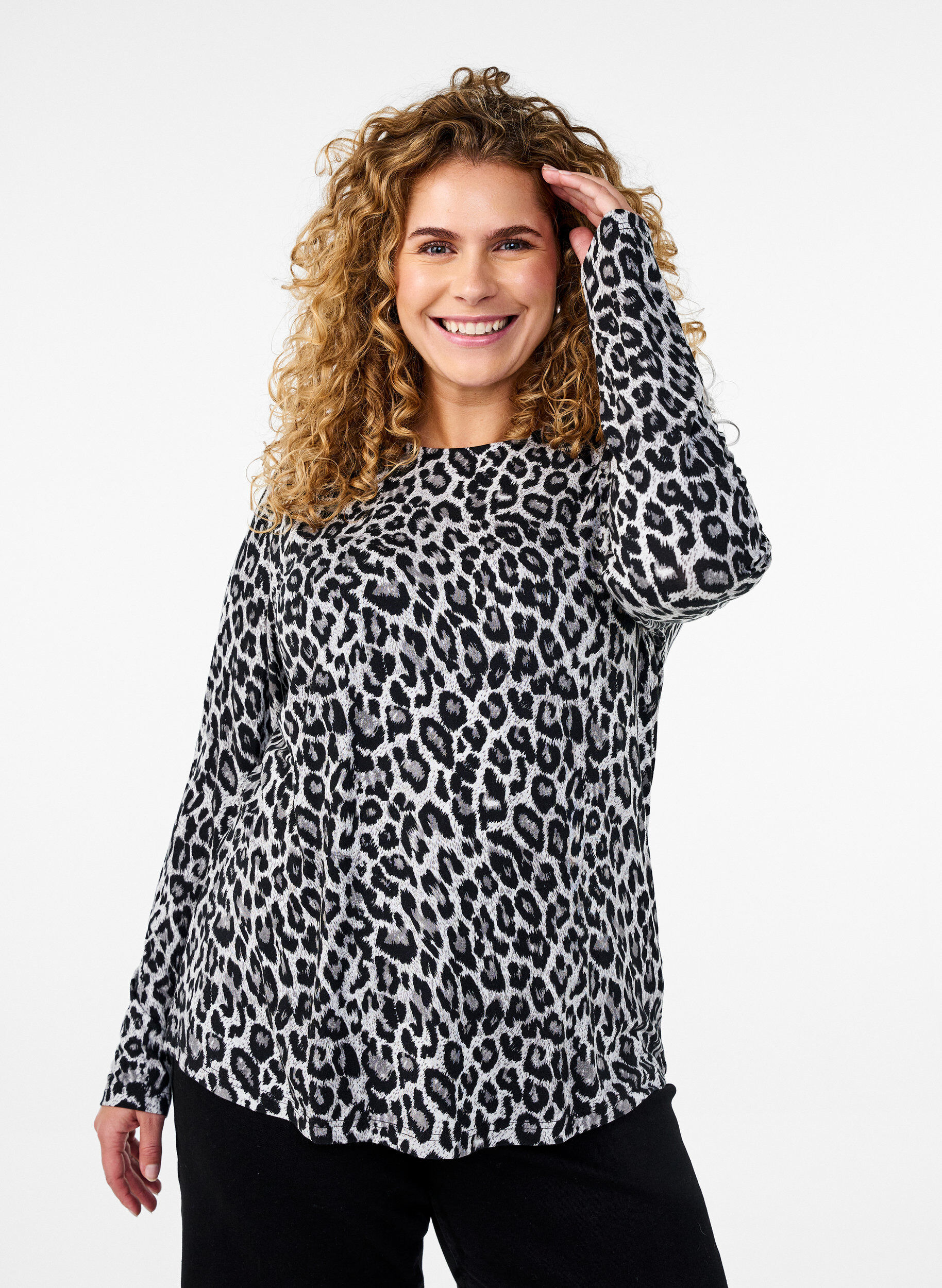 Zizzi Lang&aelig;rmet bluse med leopardprint, Gr&aring;, Model image number 0