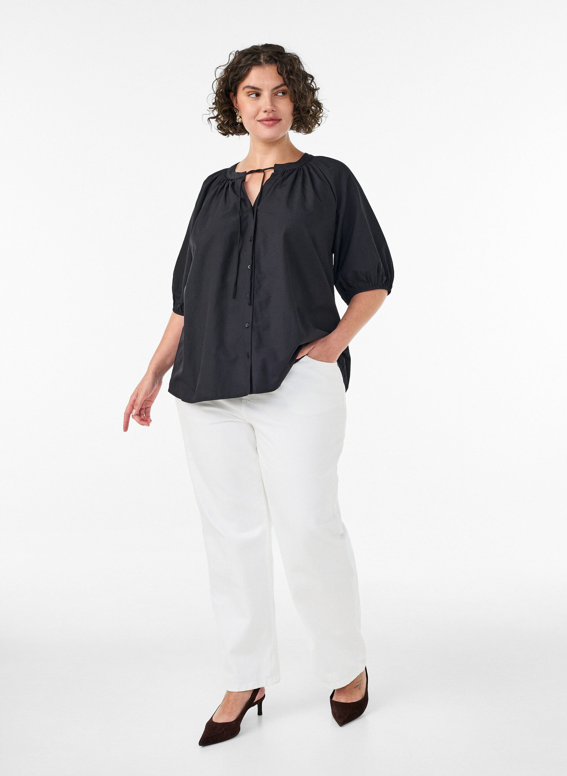 ZizziSkjortebluse med knaplukning og bindeb&aring;nd, Sort, Model image number 1