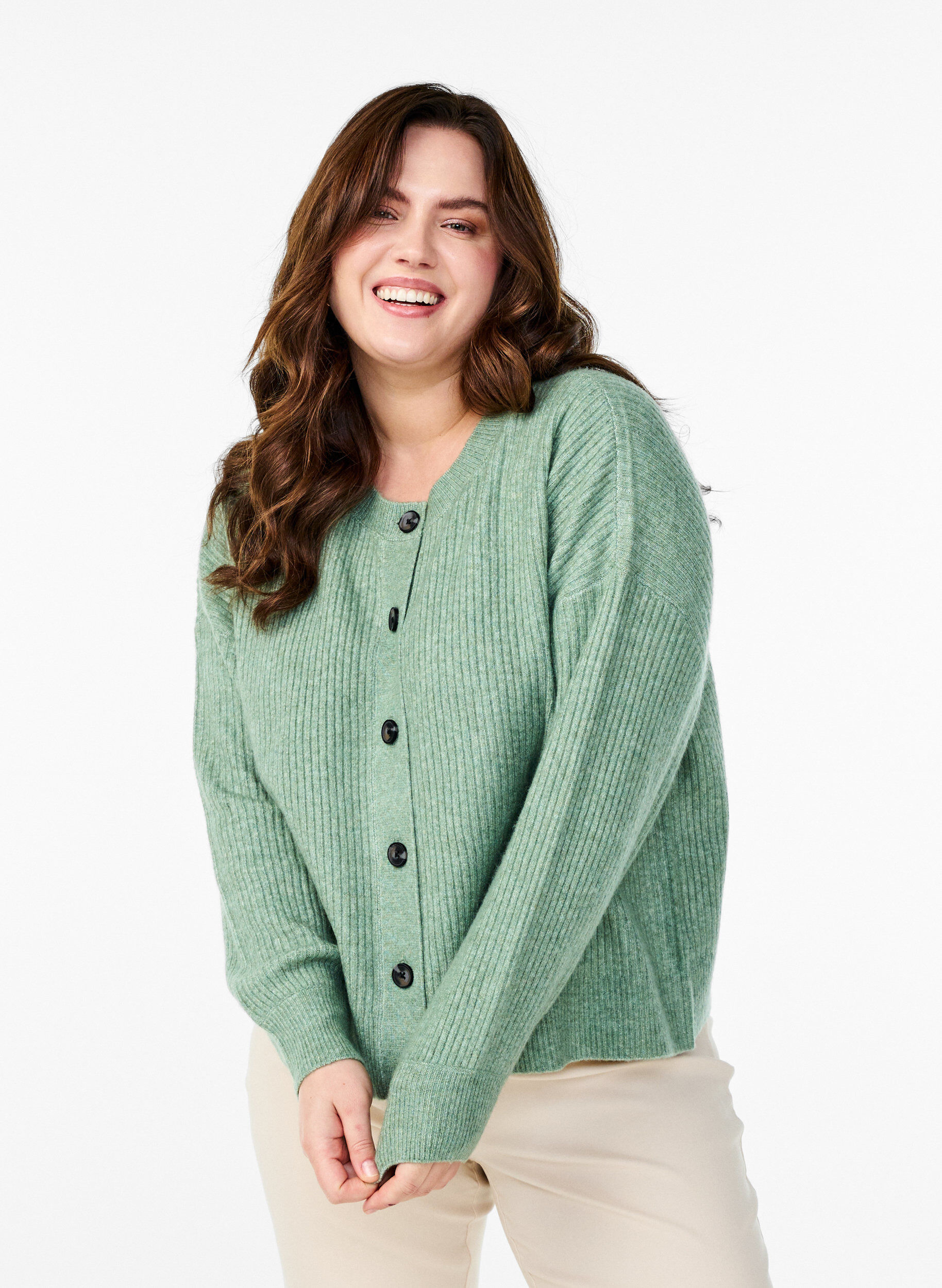 Zizzi Ribstrikket cardigan med knapper, Gr&oslash;n, Model image number 0