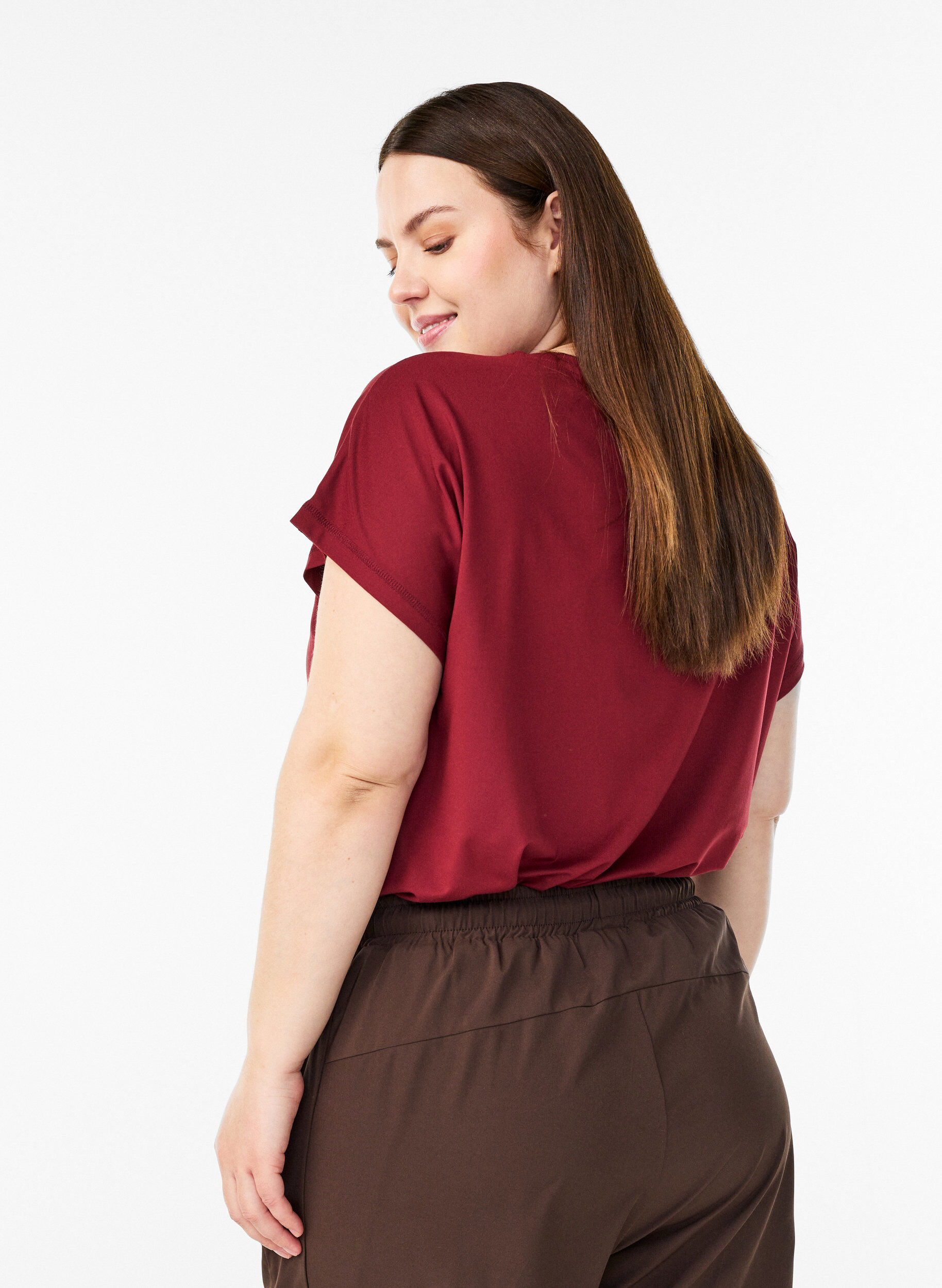 Zizzi Ensfarvet tr&aelig;nings t-shirt, R&oslash;d, Model image number 2