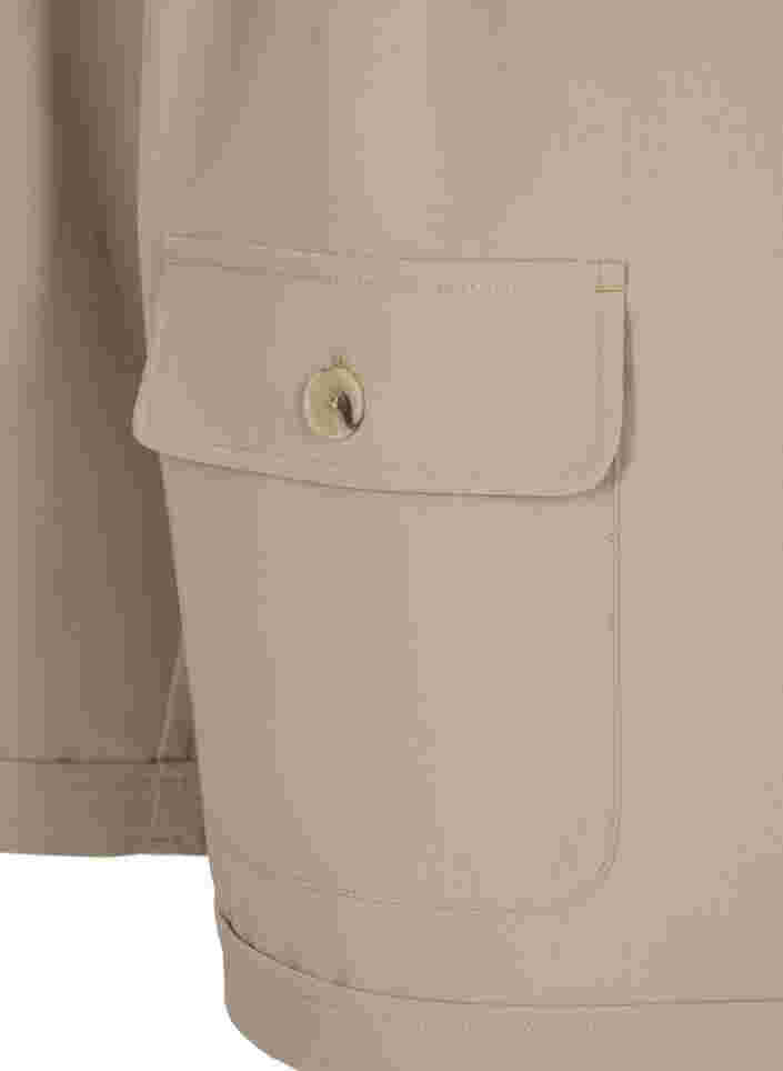 Shorts med påsyede lommer, Humus, Packshot image number 3