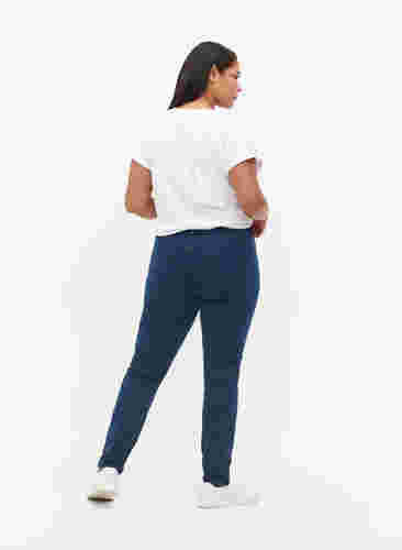 Ekstra slim Sanna jeans med regulær talje, Dark blue, Model image number 1