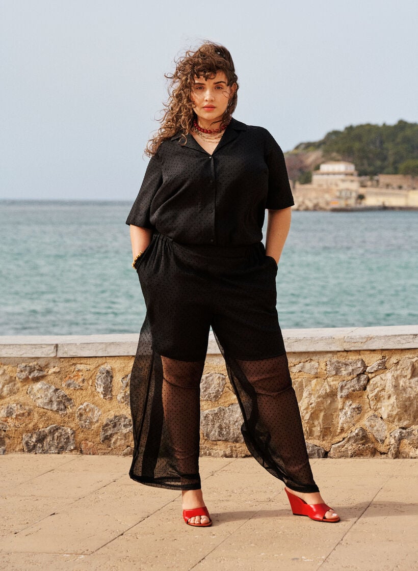 L&oslash;se chiffonbukser med prikker, Sort, Image image number 0