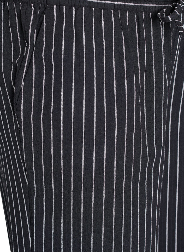 L&oslash;se bukser med h&oslash;j talje og lommer, Sort, Packshot image number 2