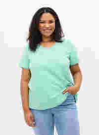 Basis t-shirt med v-hals, Dusty Jade Green, Model