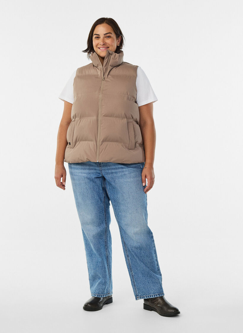Kort puffervest med h&oslash;j krave, Brun, Model image number 1
