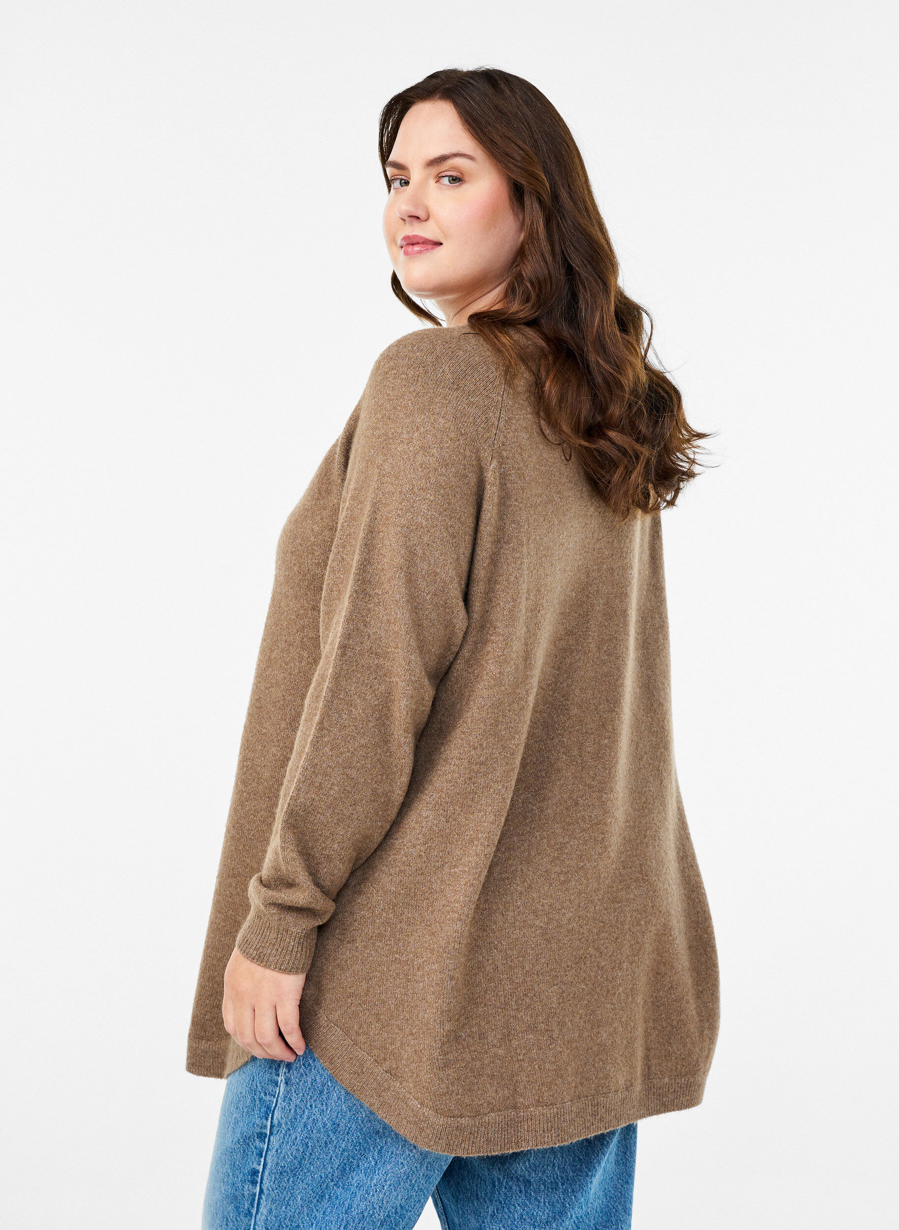 Zizzi Lang strikbluse med kugleknapper, Brun, Model image number 2