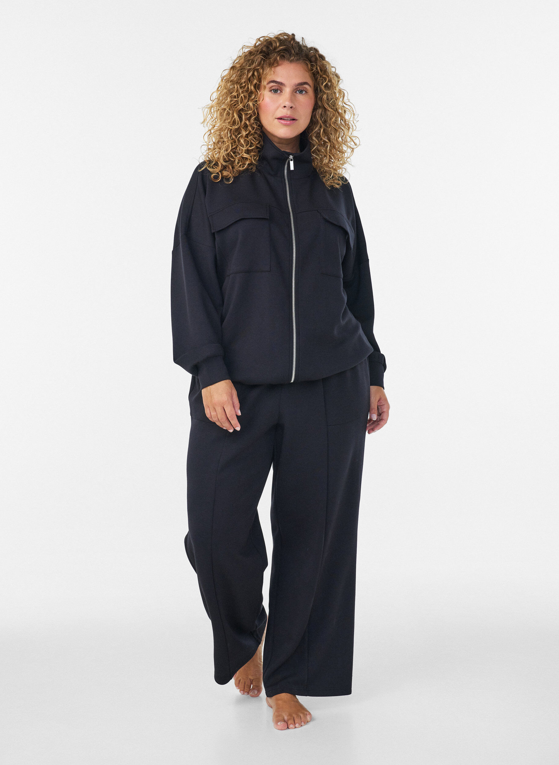 ZizziL&oslash;se jerseybukser med h&oslash;j talje og lommer, Sort, Model image number 0