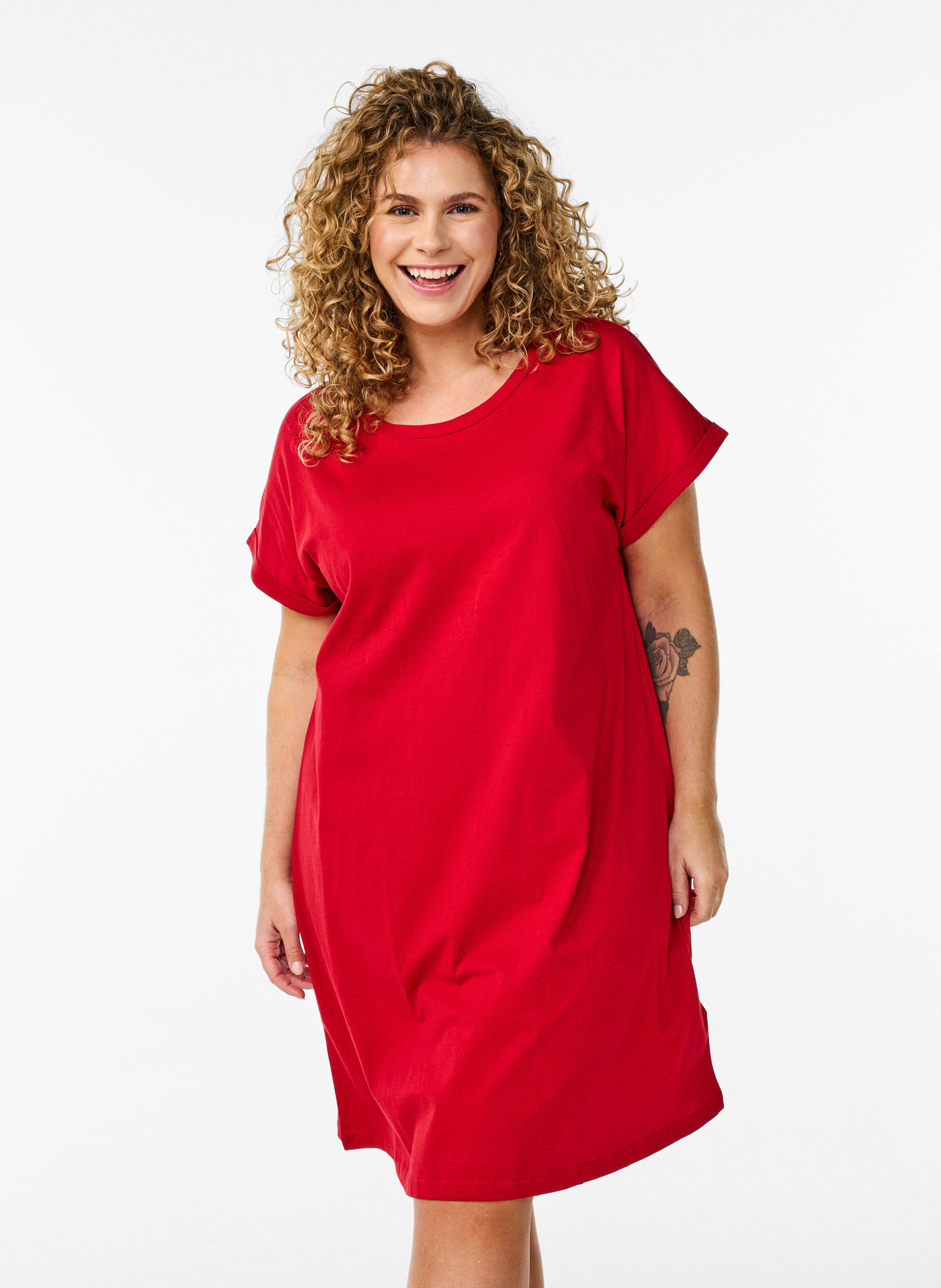 Zizzi2-pak t-shirt kjole med korte &aelig;rmer, R&oslash;d, Model image number 0